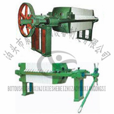  機(jī)械式壓濾機(jī)